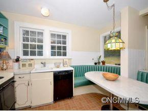 128 SILVER PINE DRIVE - Photo 5