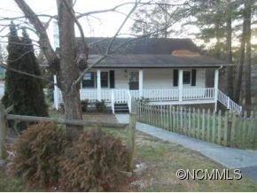 102 Edgewood Court