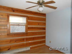 102 Edgewood Court - Photo 4