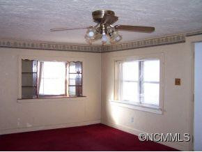23 Lester Ln - Photo 4