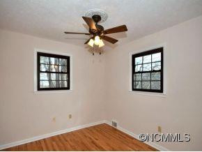 62 EAST PORTER ROAD - Photo 11
