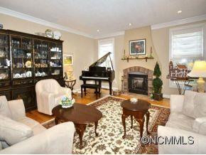 309 BENNING COURT - Photo 8