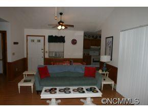 950/8 Main Street - Photo 6