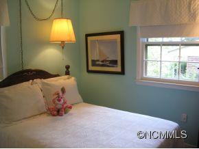 269 Foxcroft Drive - Photo 13