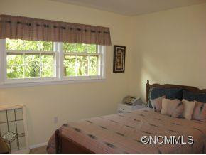 269 Foxcroft Drive - Photo 15