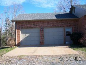 219 Belle Terre Dr - Photo 3