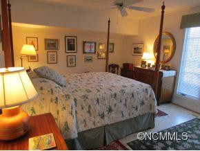 801 Golden Road - Photo 14