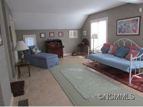 801 Golden Road - Photo 17