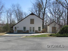 801 Golden Road - Photo 18