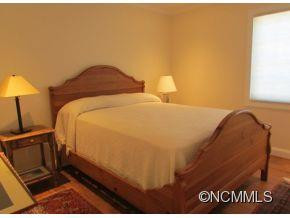 795 Golden Road - Photo 8