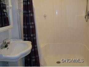 168 Ridgeway St - Photo 6