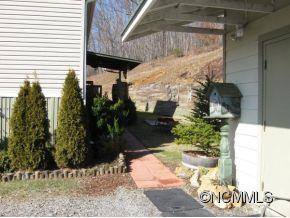 251 RUSTIC RIDGE ROAD - Photo 3