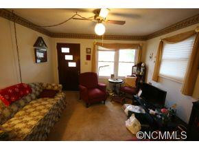 124 Longview - Photo 10