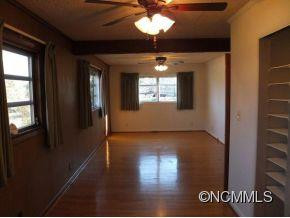 114 WHITE OAK EXT - Photo 8