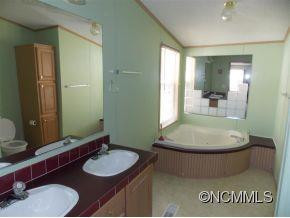448 SASSAFRAS DRIVE - Photo 8