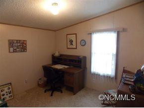448 SASSAFRAS DRIVE - Photo 9