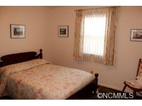 101 Oakwood Place Apt 2 - Photo 14