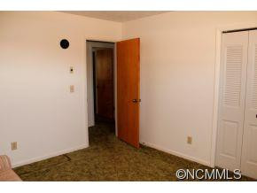 101 Oakwood Place Apt 2 - Photo 16