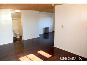 526 Fairview Road - Photo 18