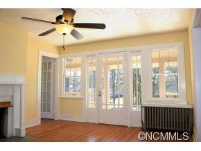 526 Fairview Road - Photo 4