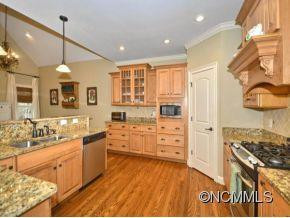 76 DRAKES MEADOW LANE - Photo 4