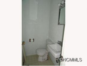 8 SOMERSET  ROAD - Photo 12