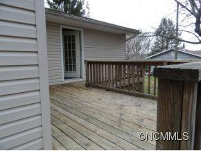 8 SOMERSET  ROAD - Photo 17