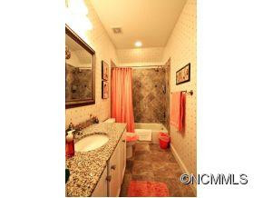 1033 Columbine Road - Photo 11