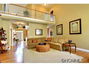 1033 Columbine Road - Photo 3