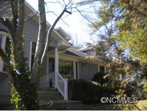 82 White Thorn Drive