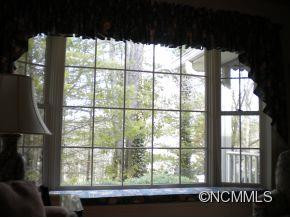 82 White Thorn Drive - Photo 6