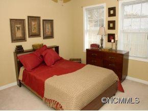 42 LAMB AVENUE - Photo 11