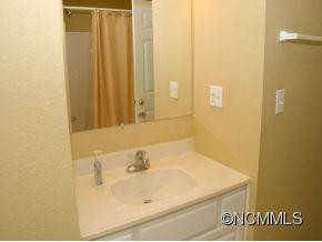 42 LAMB AVENUE - Photo 13