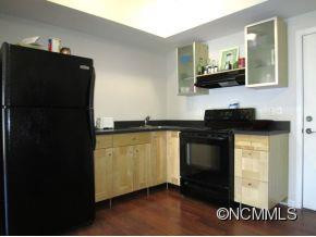 125 Clingman Avenue,  Unit 204 - Photo 5