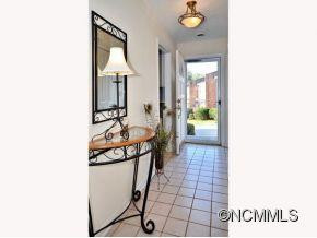 1407 KENSINGTON COURT U-A4 - Photo 2