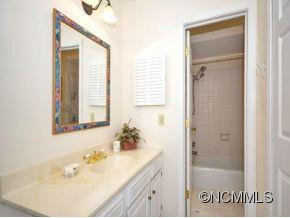 1407 KENSINGTON COURT U-A4 - Photo 11