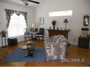 157 FATES CIRCLE - Photo 2