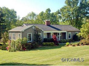 207 HAWTHORN DRIVE