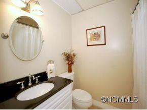 207 HAWTHORN DRIVE - Photo 11
