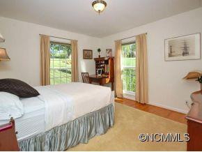 207 HAWTHORN DRIVE - Photo 12