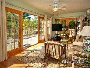 207 HAWTHORN DRIVE - Photo 17