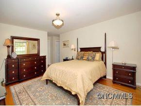 207 HAWTHORN DRIVE - Photo 8