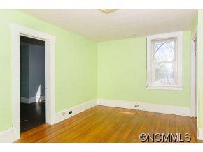 37 Majestic Avenue - Photo 13