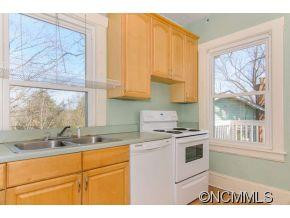 37 Majestic Avenue - Photo 9