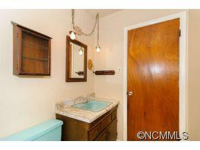 170 Riverview Drive - Photo 18