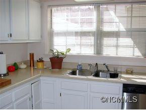 68 Lakeview Court - Photo 6