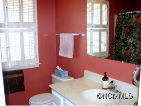 68 Lakeview Court - Photo 10