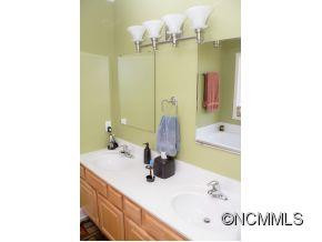 37 Graylyn Drive - Photo 16