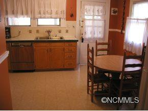 183 Brucemont Circle - Photo 4