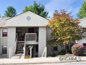 1303 Abbey Circle - Photo 2